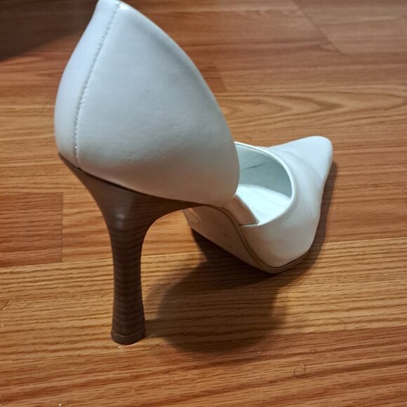 ALDO Craysa Genuine Leather White Pumps – Size 35 (US 5) - Picture 3 of 6